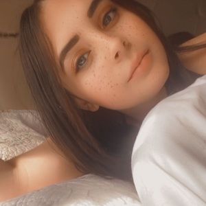 Meet your Posher, Mia